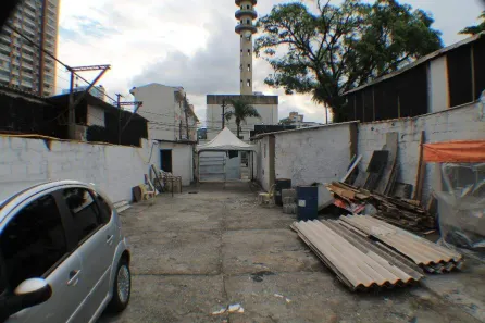 à venda, 732m² no Encruzilhada, Santos