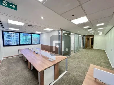 Sala Comercial à venda, 214m² no Vila Olímpia, São Paulo
