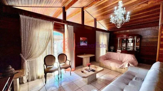 Casa com 3 Quartos à venda, 750m² no Parque São Luiz, Jundiaí