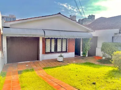 Casa com 3 Quartos à venda, 440m² no Tristeza, Porto Alegre
