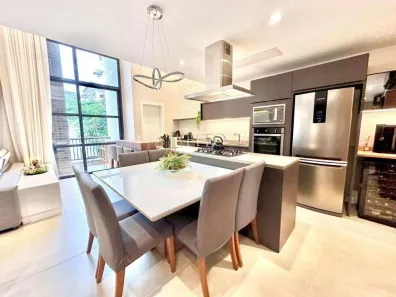 Apartamento com 3 Quartos à venda, 135m² no Jurerê, Florianópolis