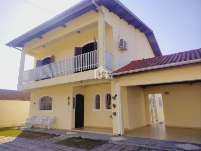 Sobrado com 5 Quartos à venda, 252m² no Centro, Tremembé