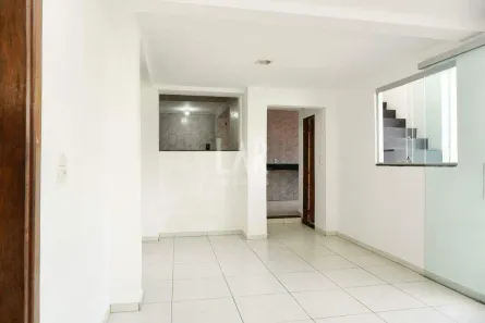 Casa com 5 Quartos para alugar, 180m² no Paraíso, Belo Horizonte