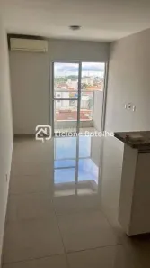 Apartamento com 3 Quartos para alugar, 65m² no Umuarama, Uberlândia