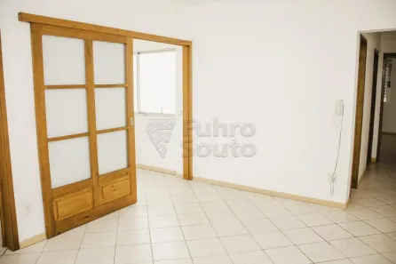 Apartamento com 2 Quartos para alugar, 60m² no Centro, Pelotas