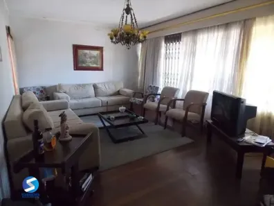 Casa com 3 Quartos à venda, 211m² no Vila Ipiranga, Porto Alegre