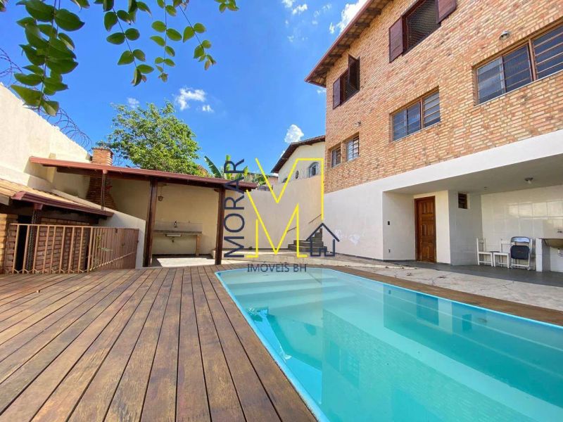 Casa com 3 quartos — Santa Amélia, Belo Horizonte