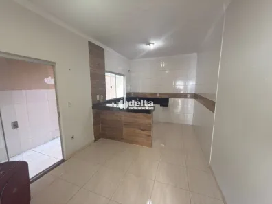 Casa com 3 Quartos à venda, 190m² no Novo Mundo, Uberlândia