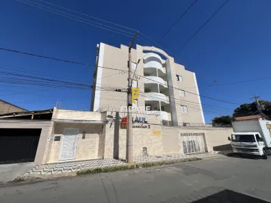 Apartamento com 2 Quartos para alugar, 70m² no Cândida Câmara, Montes Claros