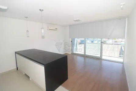 Apartamento com 1 Quarto para alugar, 45m² no Centro, Pelotas
