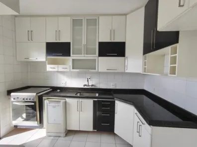 Casa de Condomínio com 3 Quartos para alugar, 85m² no Granja Viana, Cotia