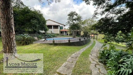 Fazenda/Sítio com 7 Quartos à venda, 540m² no Governador Portela, Miguel Pereira