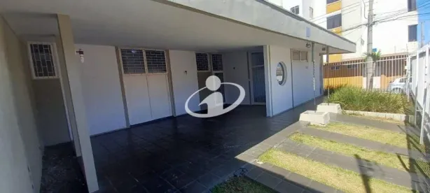 Casa com 3 Quartos para alugar, 10m² no Brasil, Uberlândia