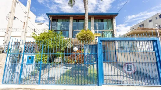 Casa com 3 Quartos à venda, 195m² no Santana, Porto Alegre