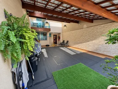 Casa com 4 Quartos à venda, 210m² no Santa Amélia, Belo Horizonte