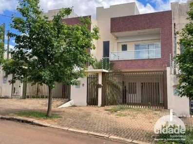 Sobrado com 3 Quartos à venda, 220m² no Coqueiral, Cascavel