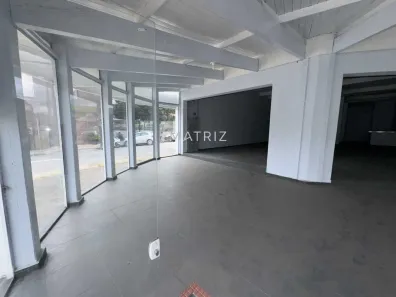 Ponto Comercial para alugar, 500m² no Vila Thais, Atibaia