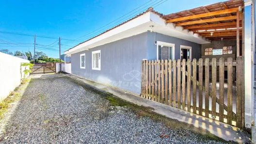 Casa com 2 Quartos para alugar, 55m² no Guaratuba, Guaratuba