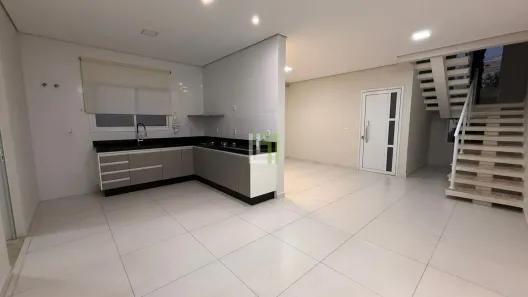 Casa com 3 Quartos para alugar, 168m² no Jardim Celeste, Jundiaí