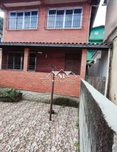Casa com 4 Quartos à venda, 90m² no Quarteirão Brasileiro, Petrópolis