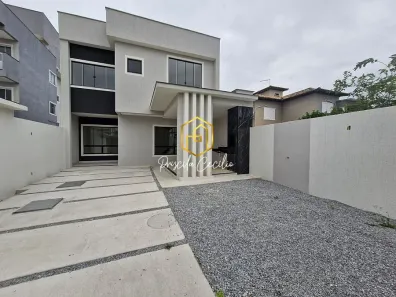 Casa com 3 Quartos à venda, 160m² no Costazul, Rio das Ostras