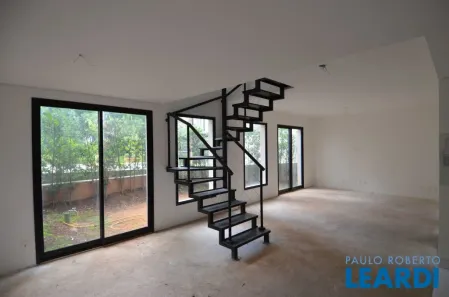 Apartamento com 2 Quartos à venda, 223m² no Vila Progredior, São Paulo