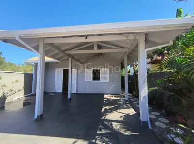 Casa com 2 Quartos para alugar, 225m² no Campeche, Florianópolis