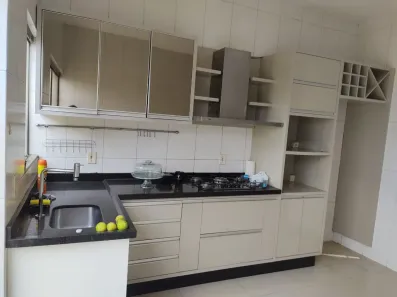 Casa com 3 Quartos para alugar, 97m² no Centro, Luís Eduardo Magalhães