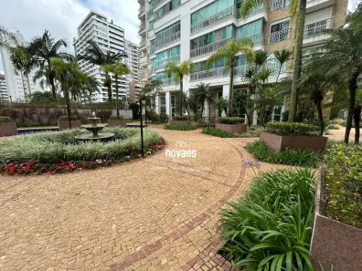 Apartamento com 3 Quartos para alugar, 162m² no Centro, Joinville