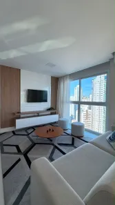 Apartamento com 3 Quartos para alugar, 140m² no Centro, Balneário Camboriú