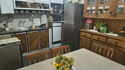 Sobrado com 2 Quartos à venda, 85m² no Vila São José, Taubaté