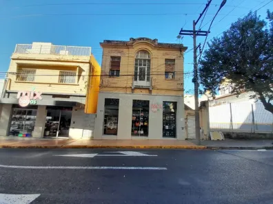 Casa com 5 Quartos para alugar, 88m² no Centro, Araraquara