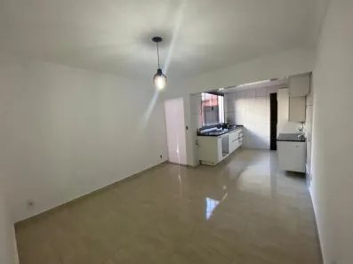 Sobrado com 3 Quartos à venda, 220m² no Jardim Itapoan, Santo André