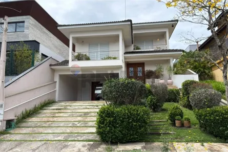 Casa de Condomínio com 3 Quartos à venda, 219m² no Vila Oliveira, Mogi das Cruzes