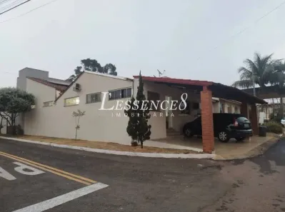 Casa de Condomínio com 3 Quartos à venda, 225m² no Residencial Park Solar, Goiânia