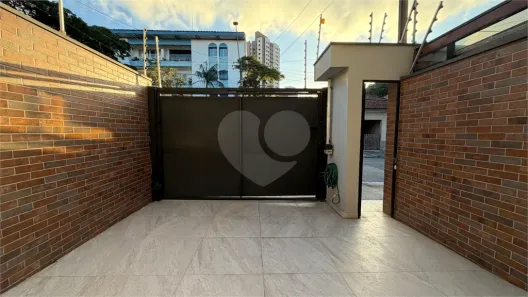 Sobrado com 2 Quartos à venda, 92m² no Vila Alzira, Santo André