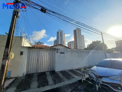 Casa com 4 Quartos para alugar, 199m² no Papicu, Fortaleza