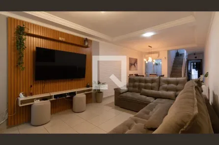 Casa com 3 Quartos à venda, 182m² no Vila Guilhermina, São Paulo