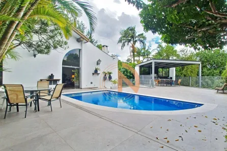 Sobrado com 4 Quartos à venda, 400m² no Jardim Leonor, São Paulo