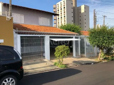 Casa com 3 Quartos à venda, 154m² no Jardim Brasil, Bauru