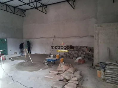 Galpão/Depósito/Armazém para venda ou aluguel, 116m² no Vila Bastos, Santo André