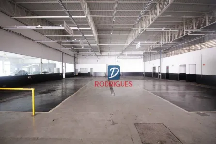 Galpão/Depósito/Armazém para alugar, 3300m² no Vila Gilda, Santo André