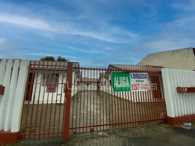 Casa com 2 Quartos para alugar, 50m² no Capão da Imbuia, Curitiba