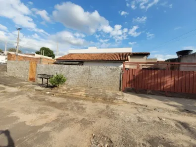 Casa com 3 Quartos à venda, 70m² no Jardim Califórnia, Marília