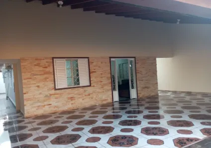 Casa com 5 Quartos para alugar, 230m² no Jardim Imperial, Cuiabá