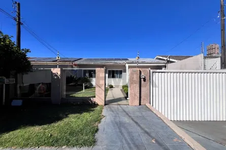 Sobrado com 4 Quartos à venda, 256m² no Neva, Cascavel