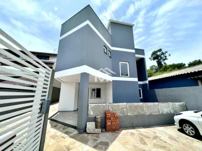 Casa com 3 Quartos para alugar, 112m² no Igara, Canoas