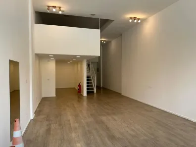 Ponto Comercial para alugar, 90m² no Jardim Londrina, São Paulo
