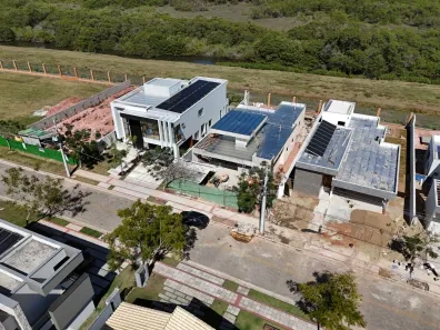 Casa de Condomínio com 4 Quartos à venda, 254m² no Jacuhy, Serra