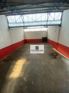 Galpão/Depósito/Armazém para alugar, 600m² no Canhema, Diadema
